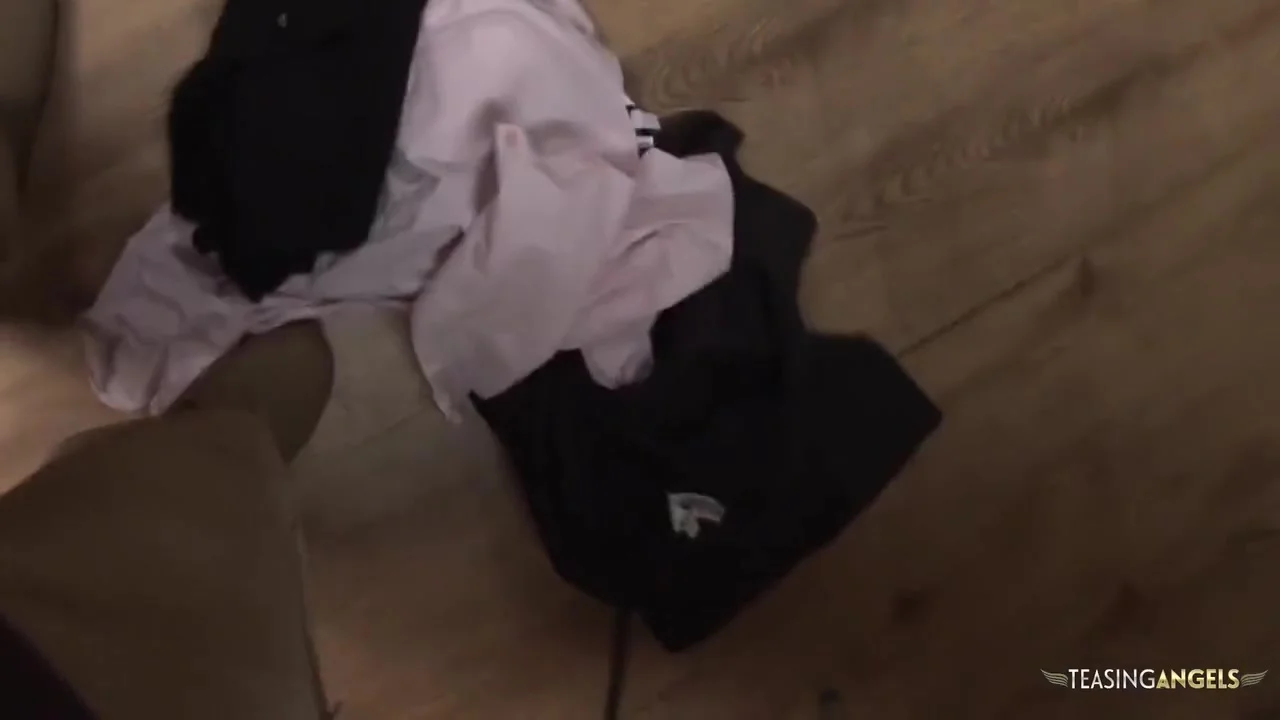 Hannah And Another Babe Surprise Two Guys With A Foursome