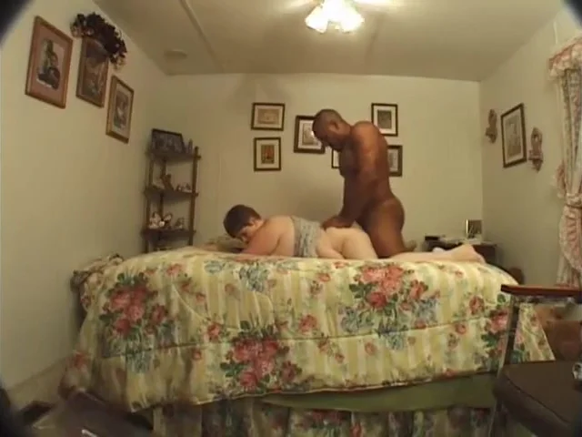 Phat Wife fucks Black Bull
