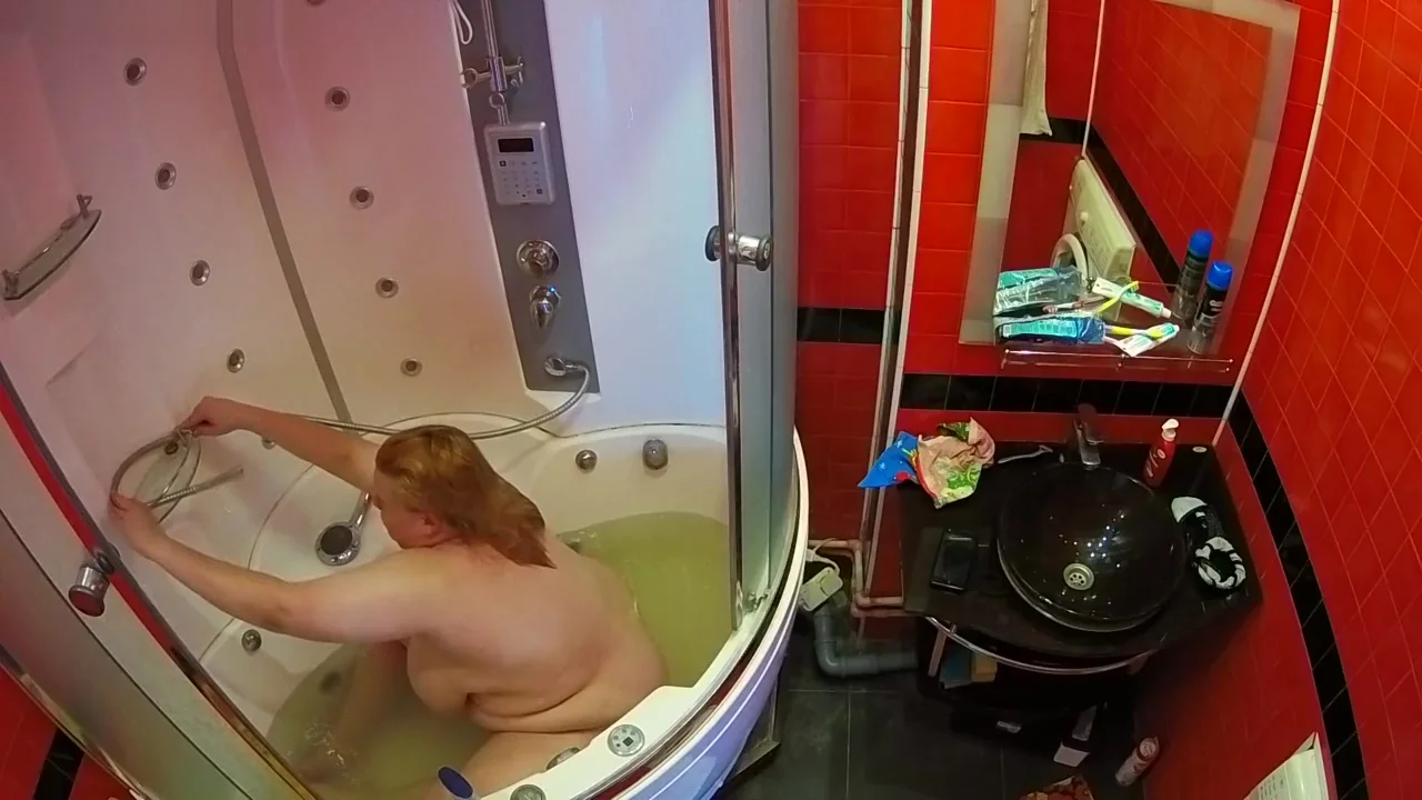 BBW masturbates \ bathroom - SYDNEY MICK №3