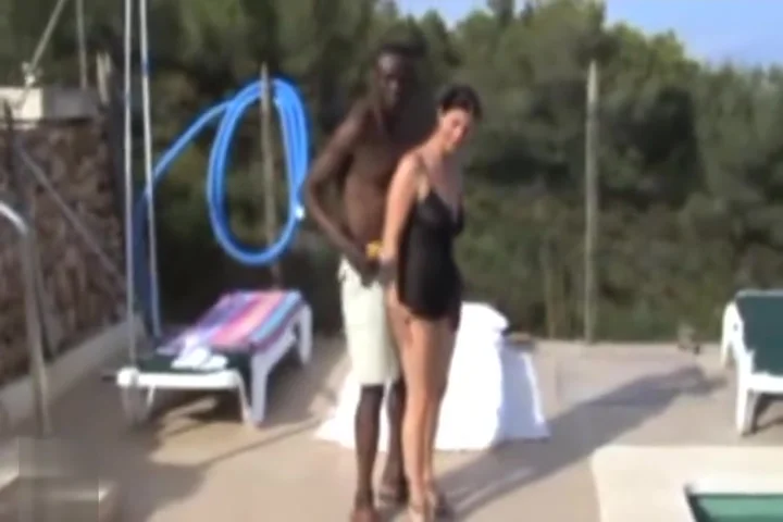 hot wife enjoys bbc on vacation