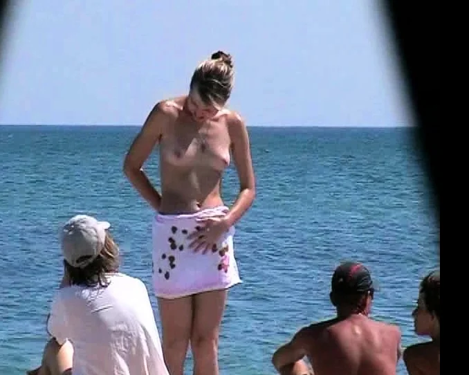 Pussy Play At Nudist Beach voyeur Video
