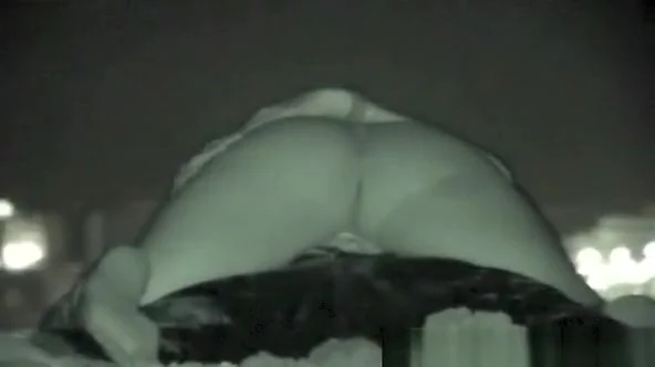 Couple caught fucking outdoor