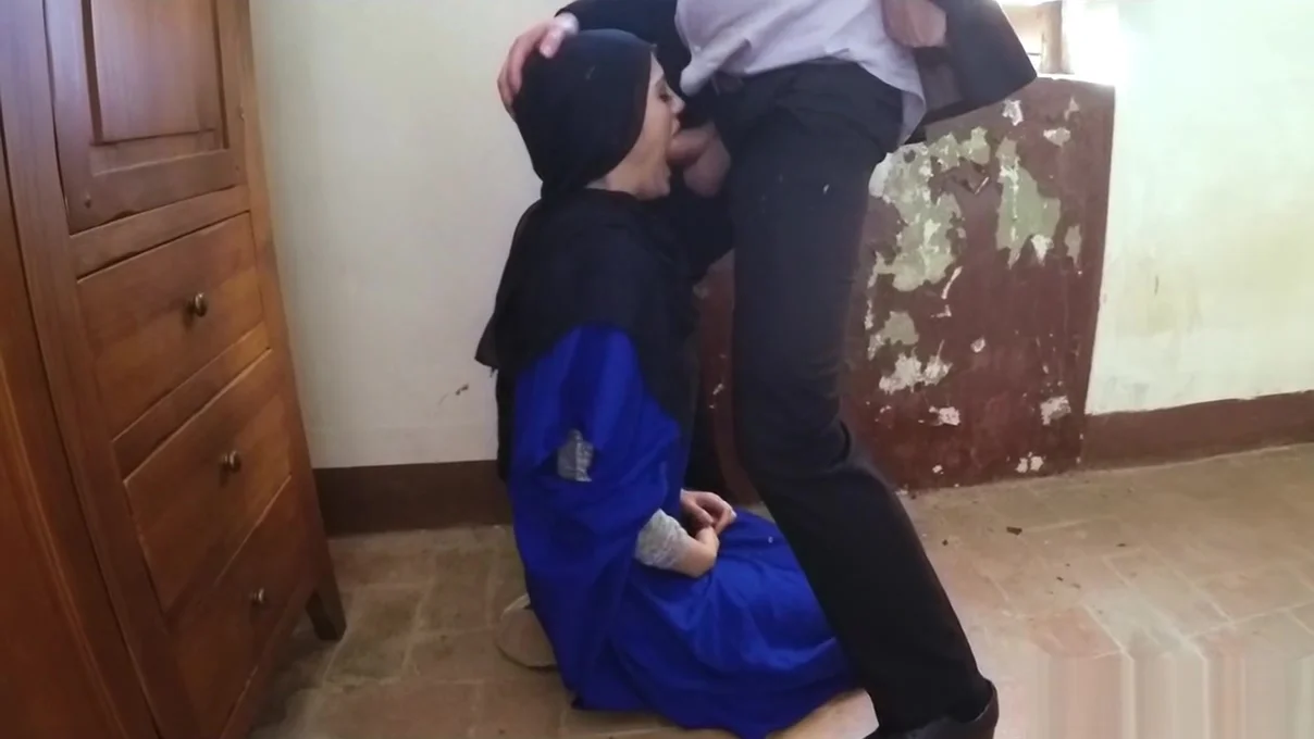 Mouthfucked Arab Amateur