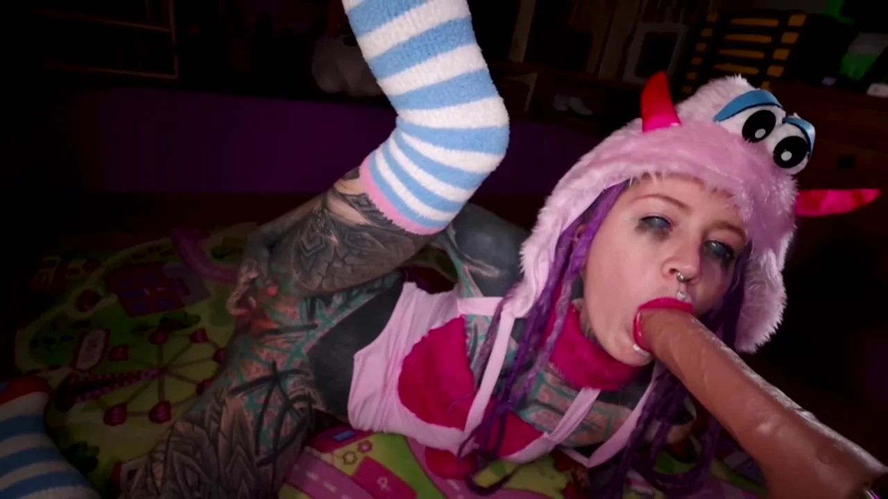 Anuskatzz - Fuck Machine Creampie