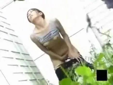 asian teen 18+ outdoor masturbation