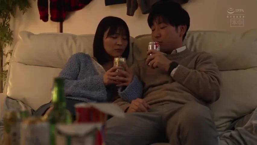 Hmn-696 From The Height Of Happiness To A Major Fall From Grace I Was So Excited To Be Invited To His House, But Then I Found Some Strange Men There, Stripped Me Naked, And Was Flowers To Have Sex With Him Over And Over Again... Natsu Tojo