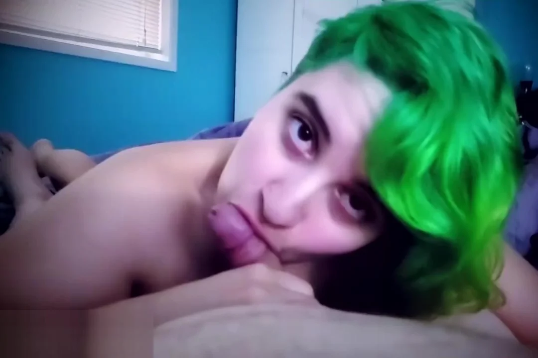 Green Haired PAWG Sucking Your Tiny COCK POV *Shorter*
