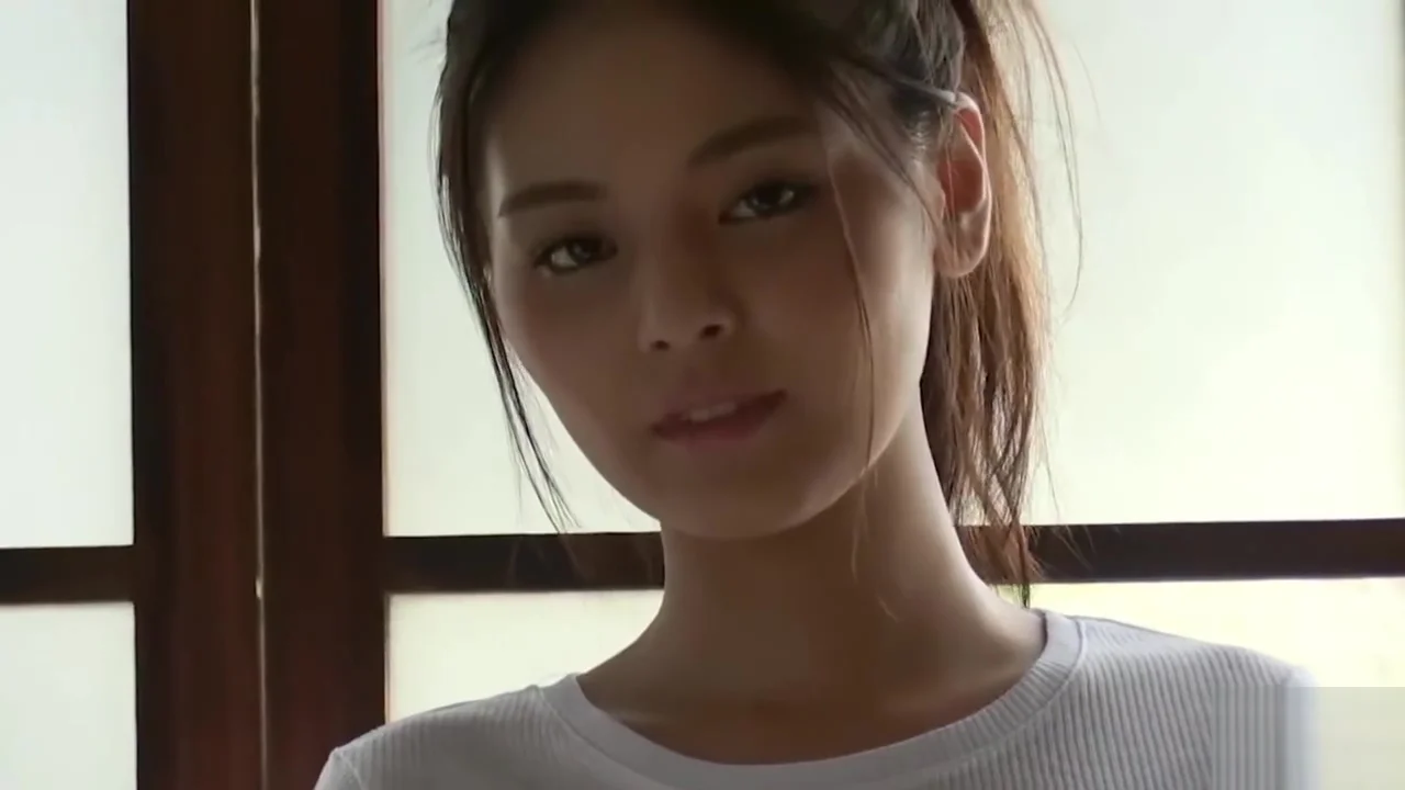 Tsubasa gets her cute yellow panties wet