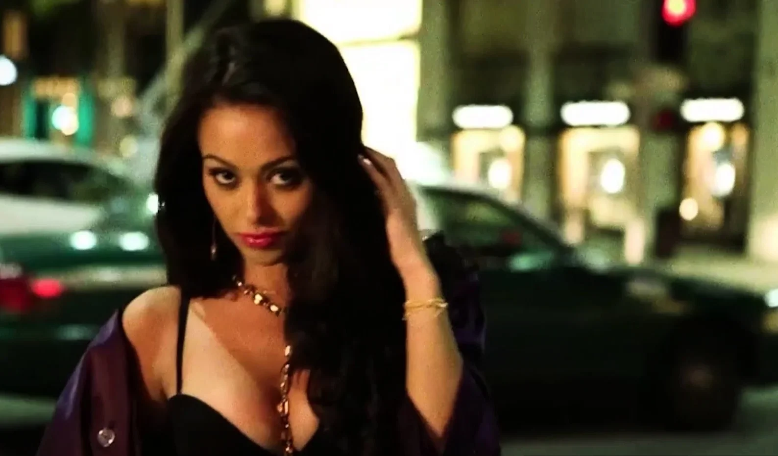 The hottest Latina posed totally naked