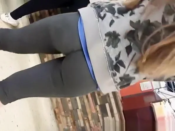 Long hair blonde teen 18+ in short leggings