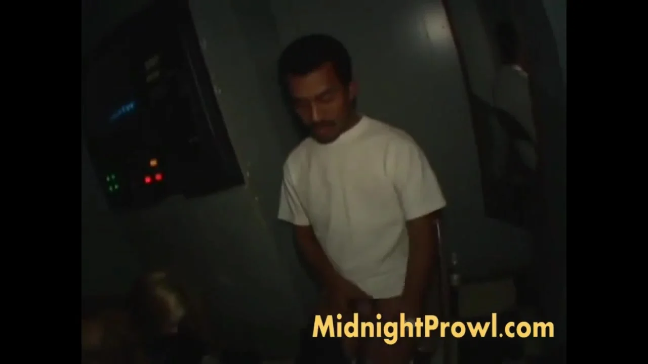 Crystal Ray blowjob latino and kissing it
