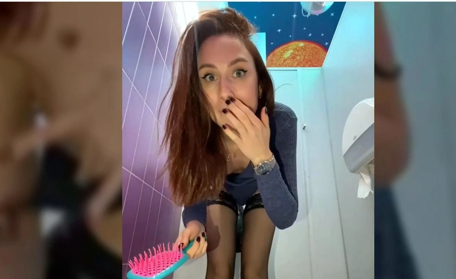Dina_Tease Outdoor Public Toilet Show