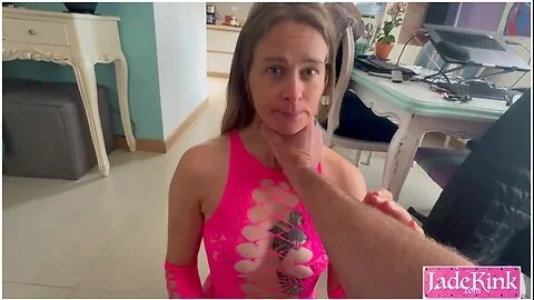 Sexy Jade Kink Sucking Boyfriend In Living Room On Vacation
