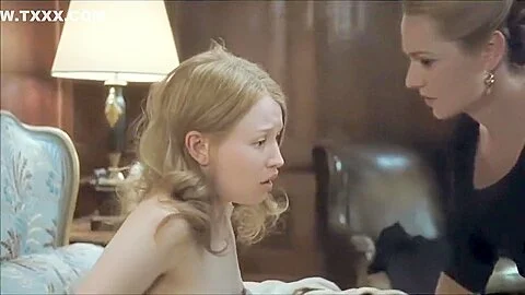 CPR to young girl - Beauty (2011)