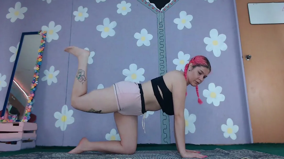 Cute Milf Does Yoga In Short Shorts Nip Slip
