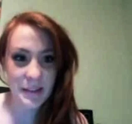 redhead boob flash