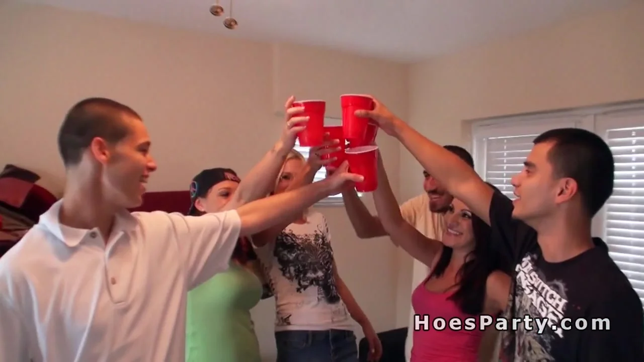 Busty gf has after party sex in bfs room
