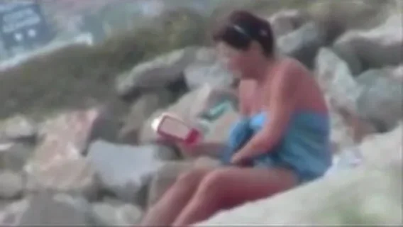 beach bigboobs show