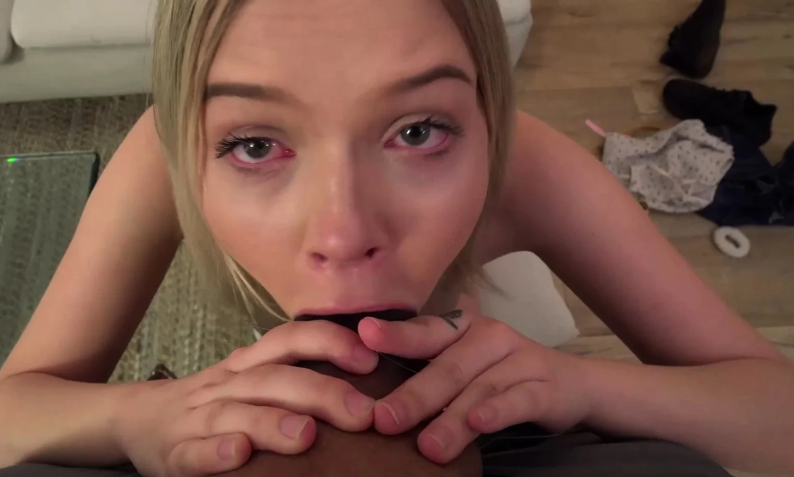 Wild Las Vegas teen amateur casting fuck
