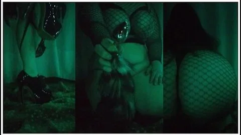 This Fox With Big Ass Loves Butt Plugs