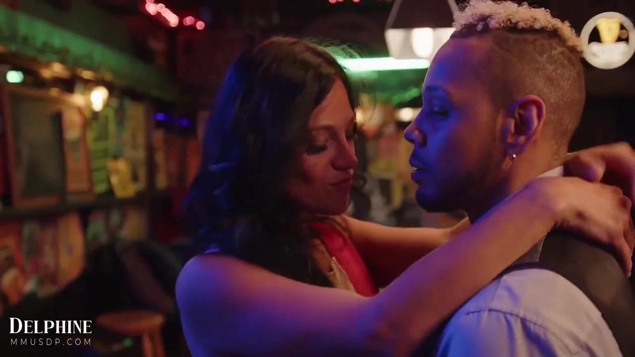Mona Azar In Curvy Milf Fucks The Bartender When Is Around