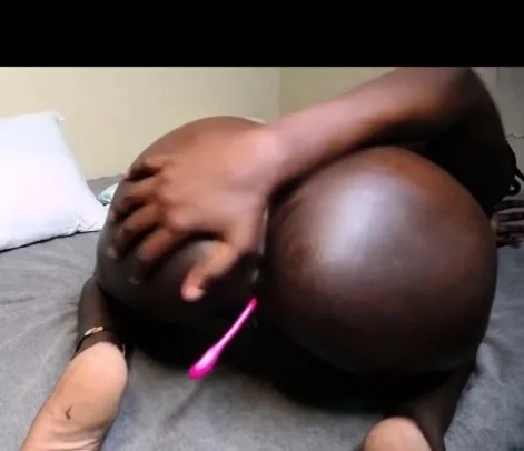 sexy ebony babe masturbating with her lovense lush