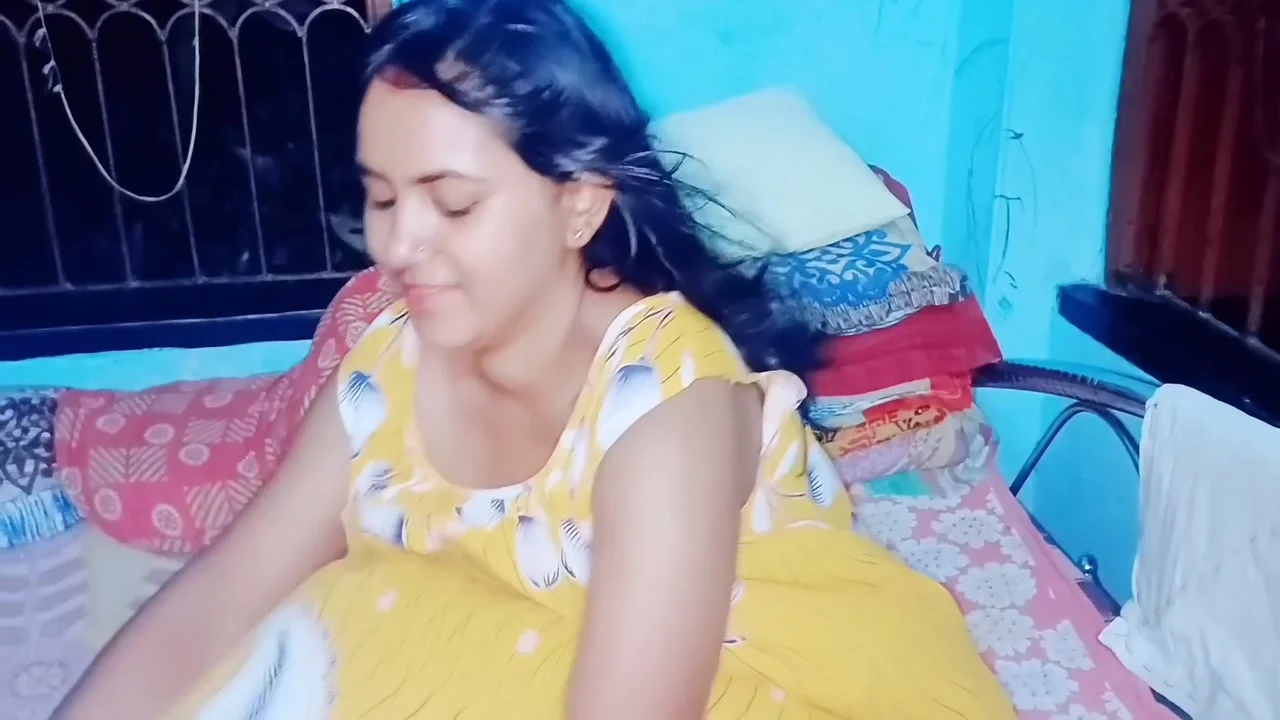 Stepsister Showing Her Nipples Big Tits Big Ass Amateur Homemade Doggy Style Stepmom