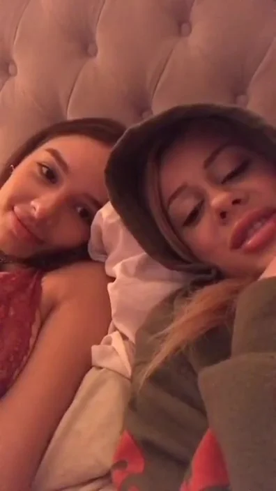 teen 18+ With Big Tits On Instagram Live