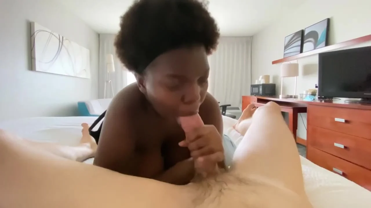 19 Huge Tits Deepthroat Pleasure