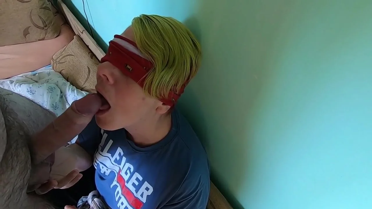 Blindfolded Blowjob & Cum Eating From Her Palm