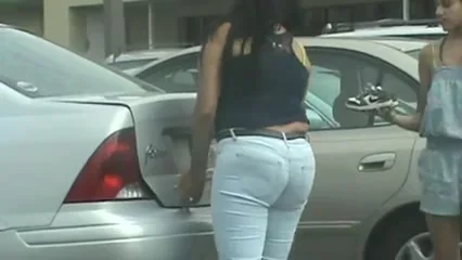 Thick .R. booty in jeans