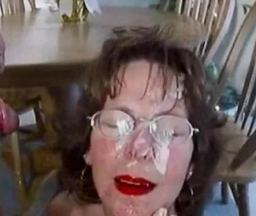 Extreme Mature Facial Lot Cum