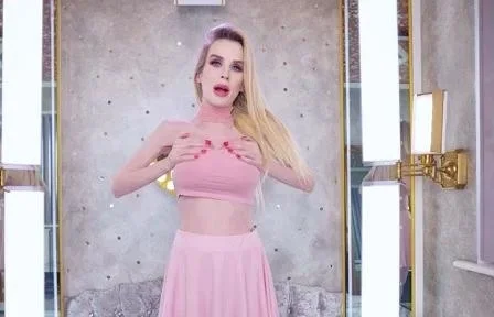 Roxy Cox - Perv Doctor Blows Up My Huge Bimbo Tits