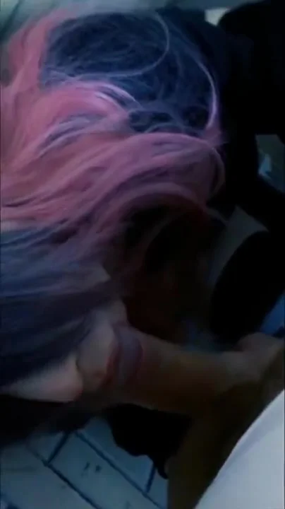 LITTLE teen 18+ SLUT SUCKING FOR $ 20 OUTSIDE