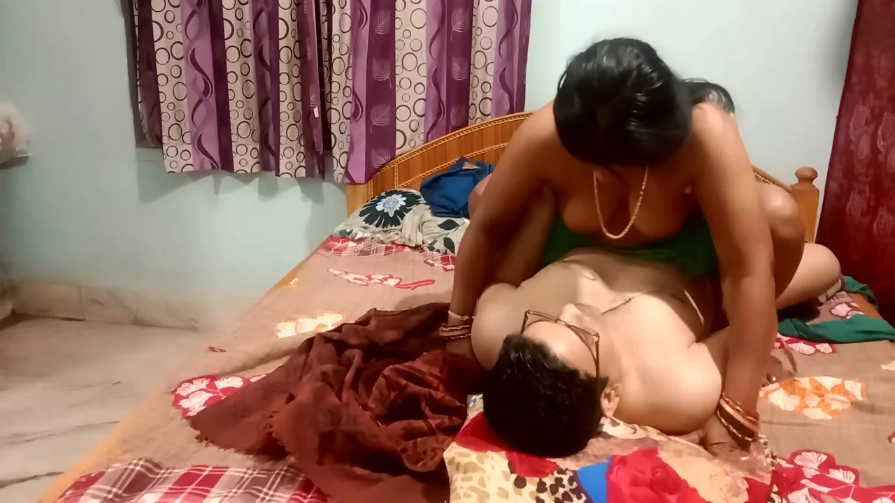 Desi Bhabhi Fucked By Neighbor On Bed