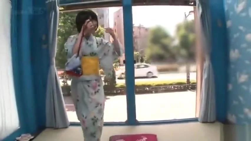 Craziest Japanese chick in New Cosplay JAV clip