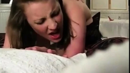 Blonder Deutscher fickt Amateur