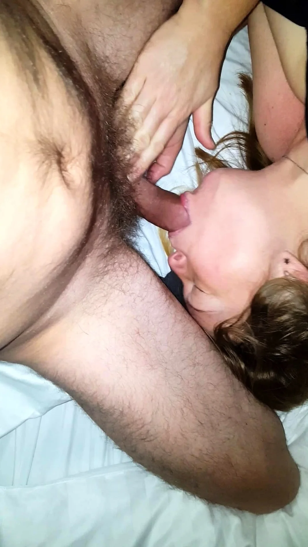 Amateur couple fingering and blowjob at the train
