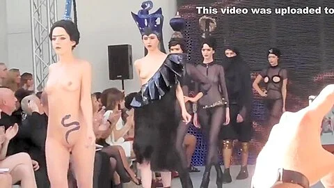 Naked Fashion Show Charlie le Mindu 2
