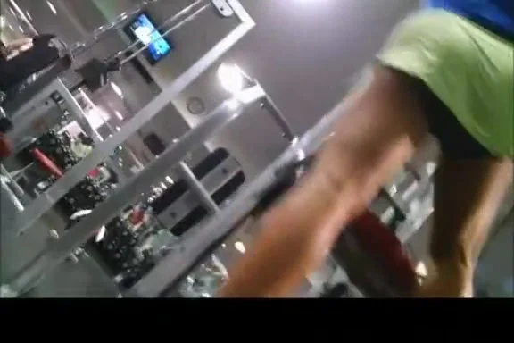 Guy at gym secretly films milf exercising