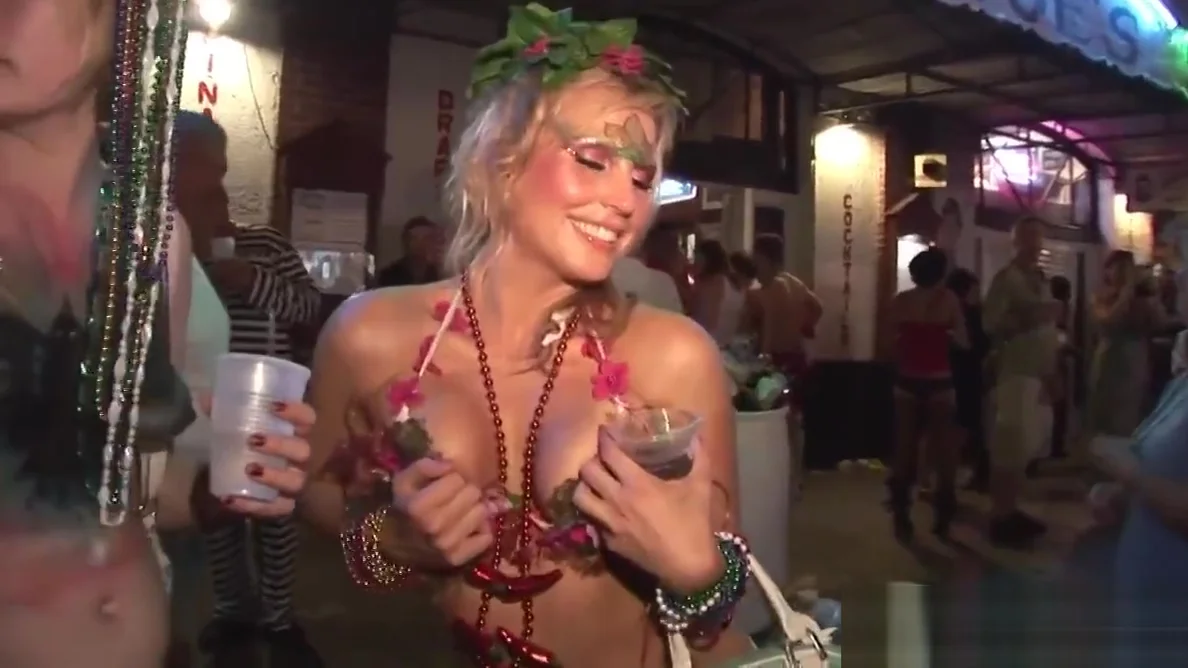 College girls having fun in this amateur video