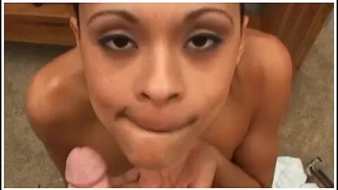 Sunshine Ebony Tart Sucks Off White Cock