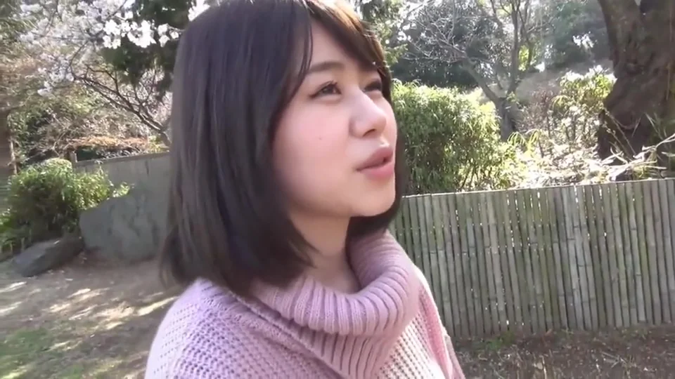 Coed Japanese Girl Cums From Toying Her Slit On Fron