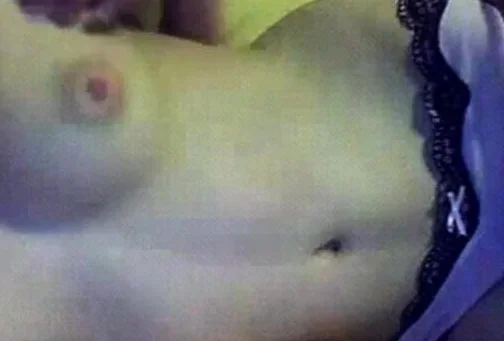 Amateur teen teasing on webcam - very sexy, perfect tits