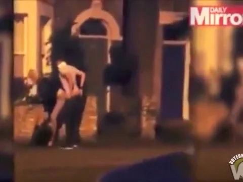 Noisy street sex of the horny French couple