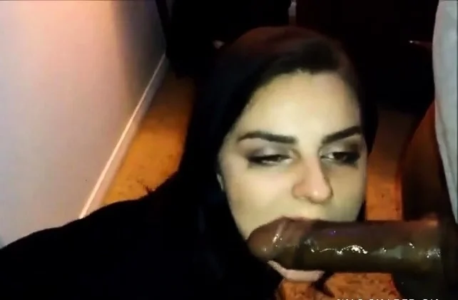 White Girl Choking On BBC