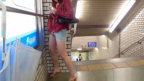 Fetish asian teenager 18+ peeing