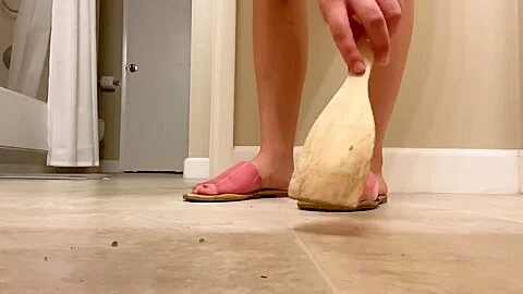 Sandal bug crush fetish by gorgeous college girl with a lot of talking (look at the description)