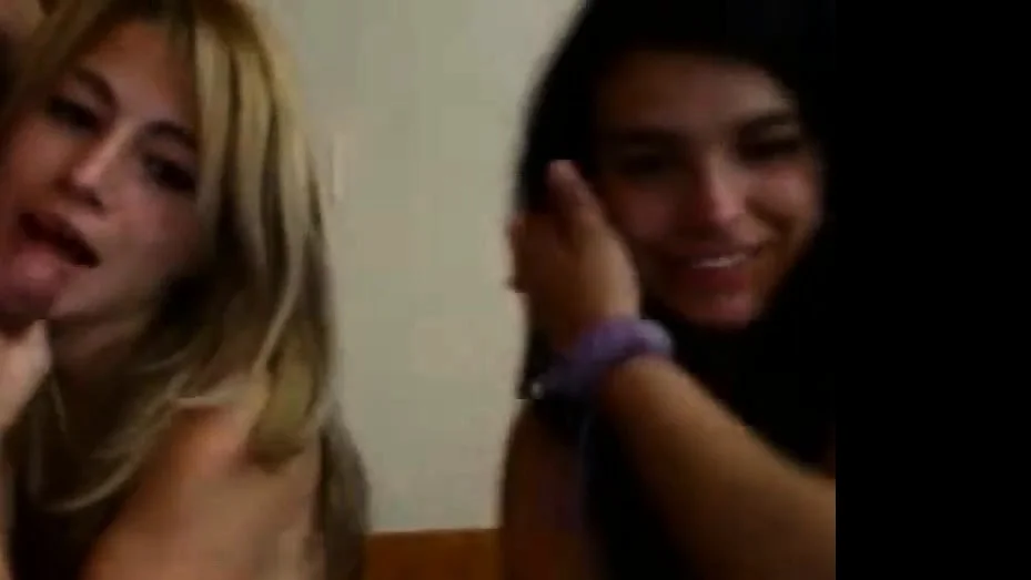Threesome on Cam
