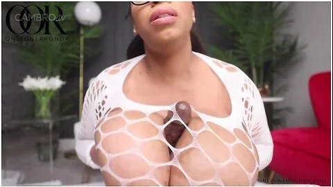 Sexy Ebony Milf Breast Sexing